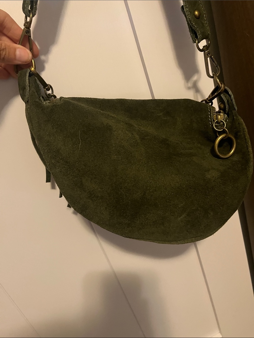 Vera Pelle Olive Green Suede Fringe Crossbody with Chain - Picture 5 of 8